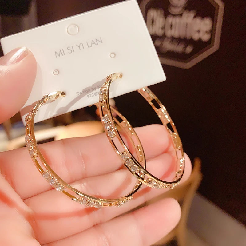 Luxury Female Big White Round Hoop Earrings Fashion Gold Color Color Wedding Earrings Double Zircon Stone Earrings For Women