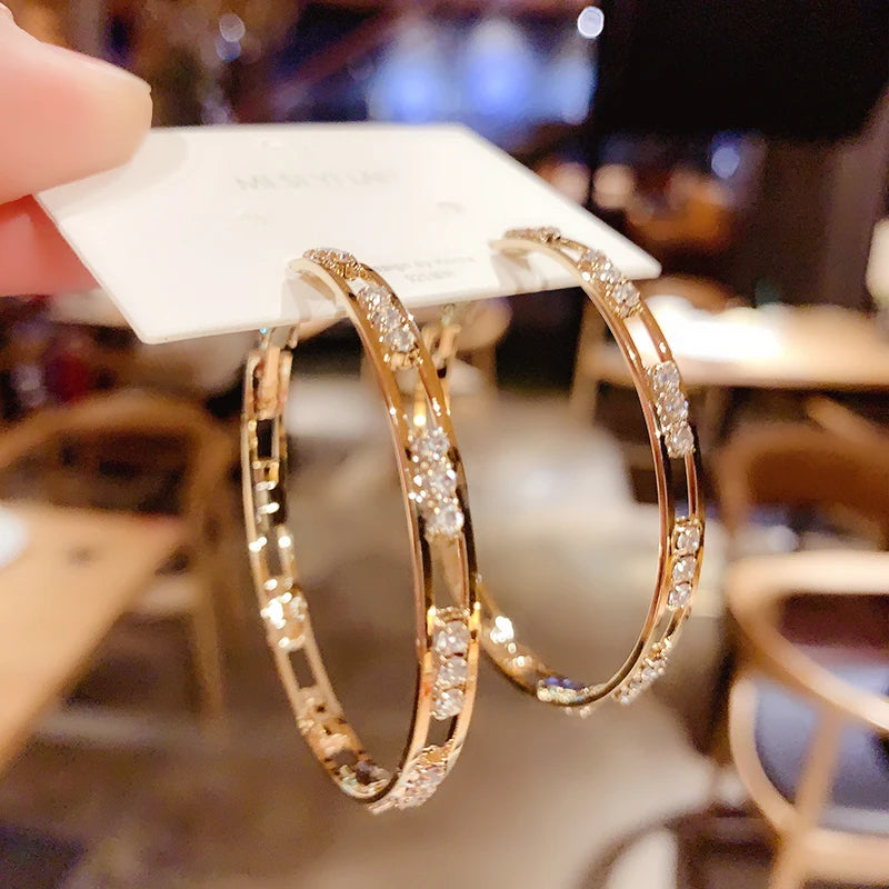 Luxury Female Big White Round Hoop Earrings Fashion Gold Color Color Wedding Earrings Double Zircon Stone Earrings For Women