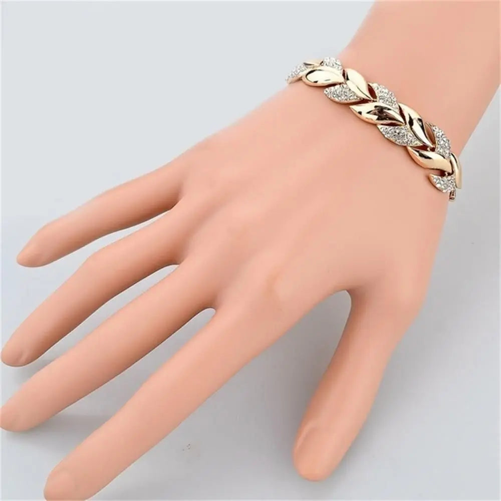 Luxury Fashion 18K Gold Braided Leaf Bracelets Bridal Wedding Jewelry Shiny Crystal Bangle