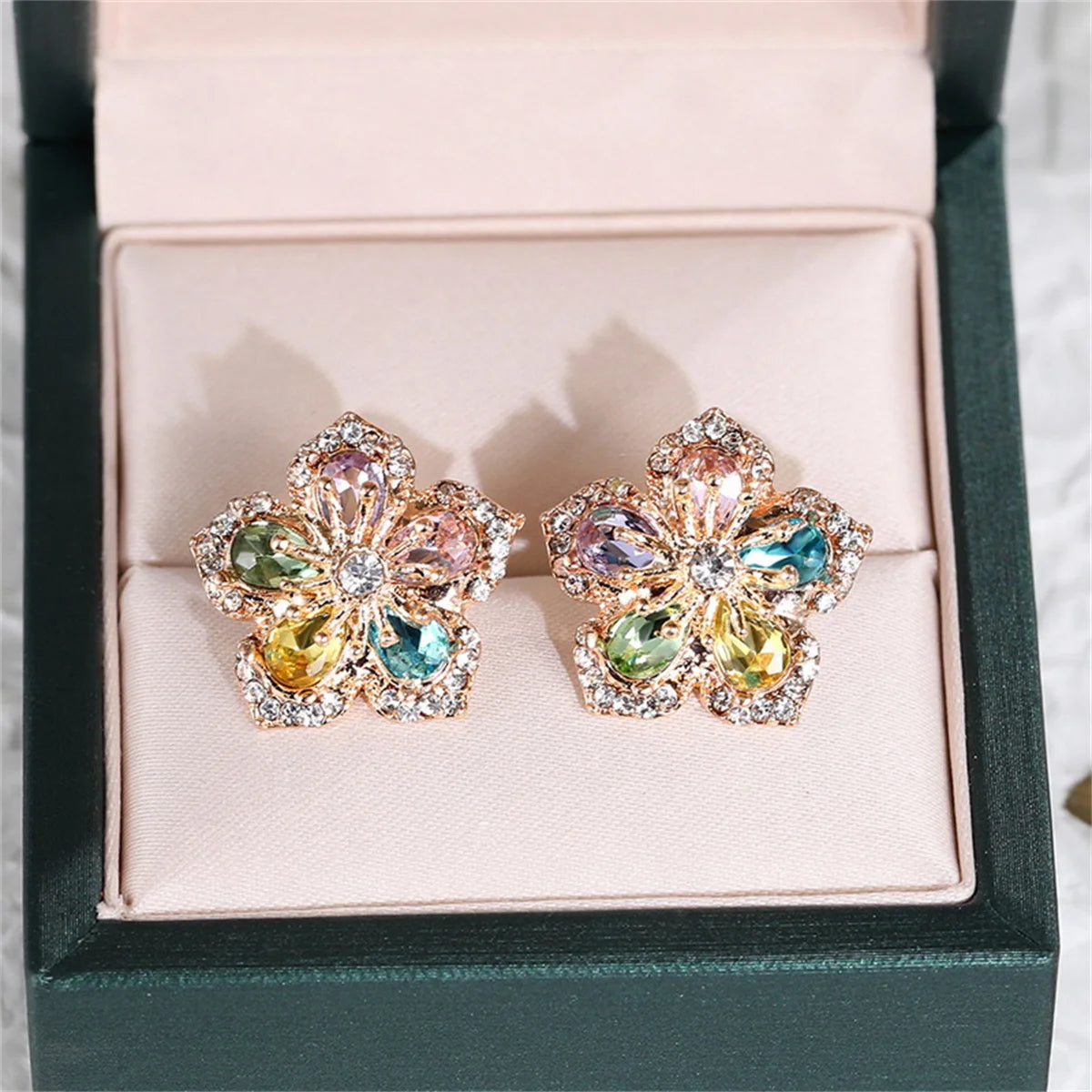 Korean Light Luxury Crystal Flower Earrings for Women Pink Sweet Cherry Blossom Zircon Earrings Girls Party Jewelry Bijoux Gifts