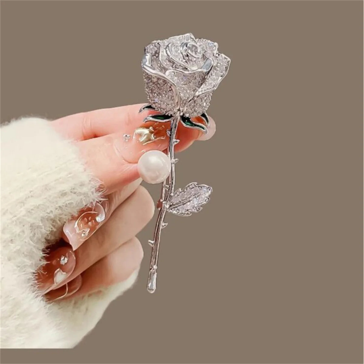 Exquisite Rose Brooch For Men And Women, Romantic And Fashionable Jewelry Shirt, Suit Backpack Accessories, Birthday Party Gifts