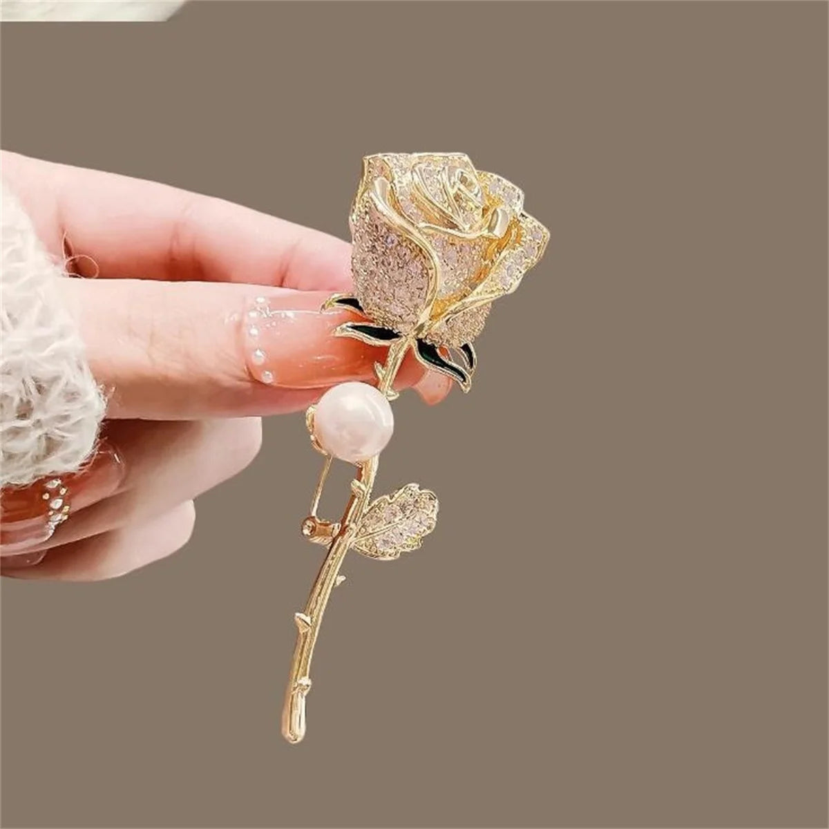 Exquisite Rose Brooch For Men And Women, Romantic And Fashionable Jewelry Shirt, Suit Backpack Accessories, Birthday Party Gifts