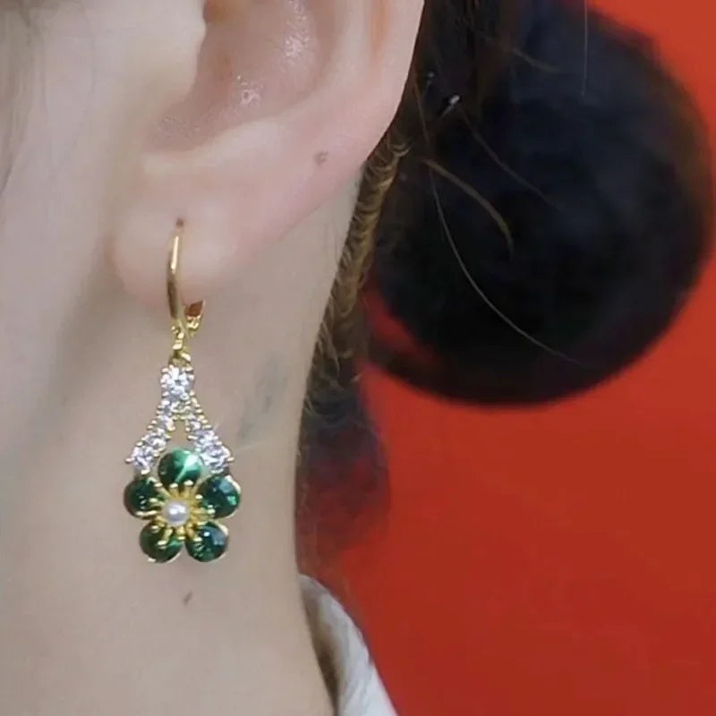 New Summer Luxury Green Crystal Flower Earrings for Women Fashionable Personalized Daily Accessory Party Jewelry Birthday Gifts