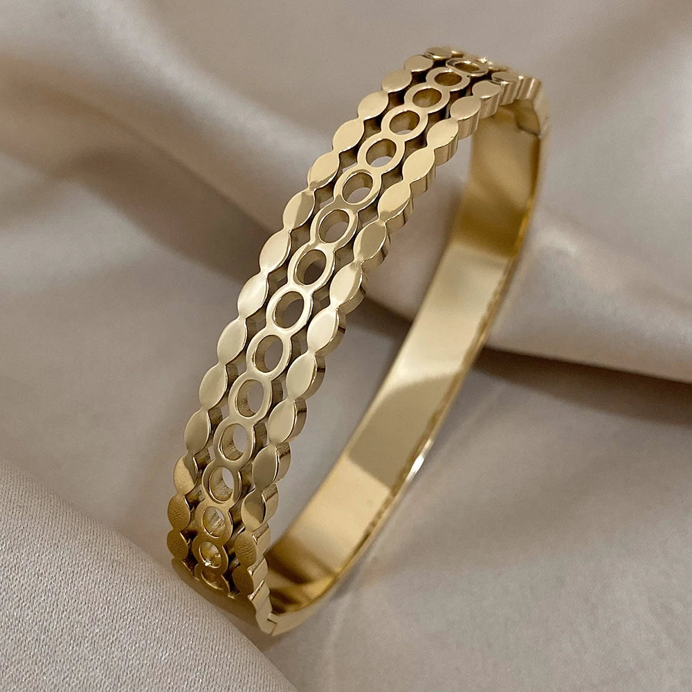 Greatera Tricolor Stainless Steel Oval Ripple Cuff Bracelet Bangle for Women Gold Plated Layered Wrist Waterproof Jewelry