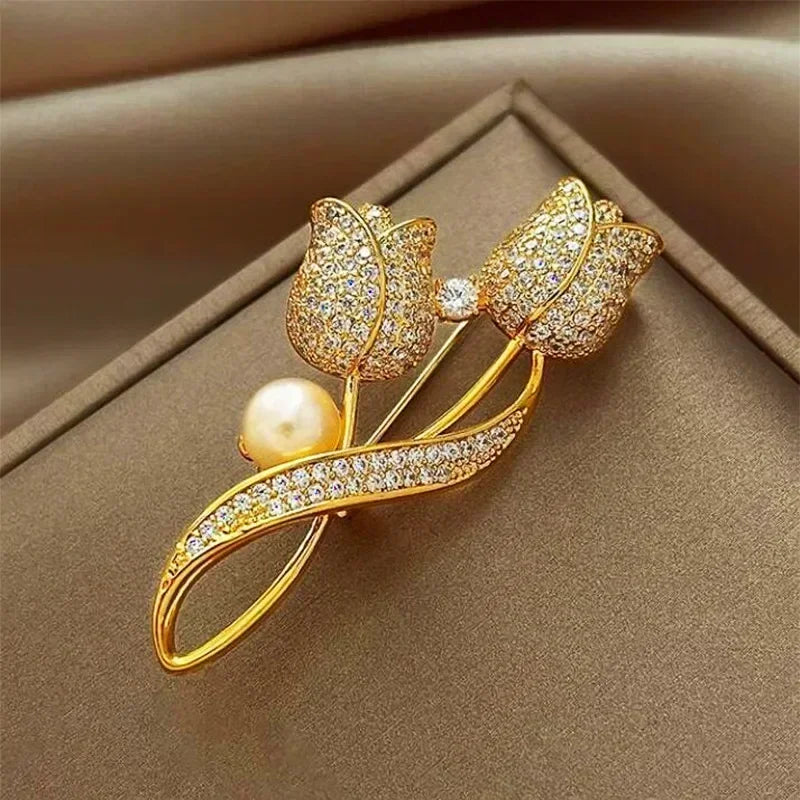 Exquisite Crystal Sun Hat Brooch for Men and Women Fashion Shirt Badge Collar Lapel Pin Jewelry