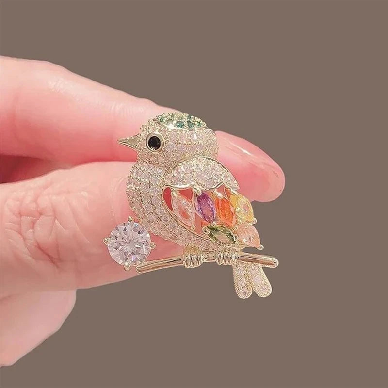 Luxury Lily Flower Brooches Women's Exquisite Crystal Bouquet Plant Corsage Pin Suit Jewelry Accessories