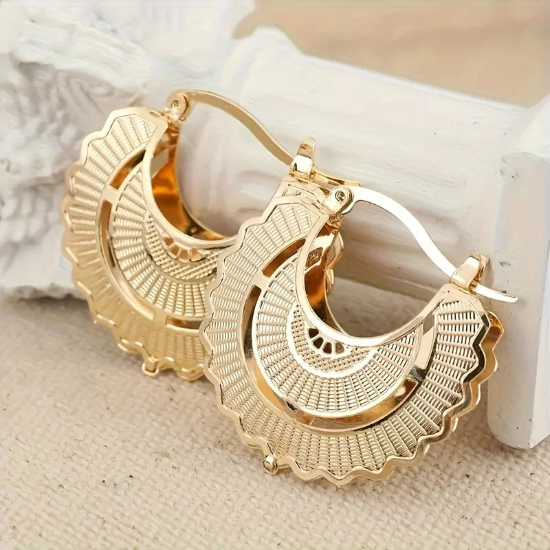 Fashion Hip Hop Rock Hoop Earrings for Women's Earring Gold Copper Plated Circle Heart Earrings Wedding Jewelry Accessroies Gift