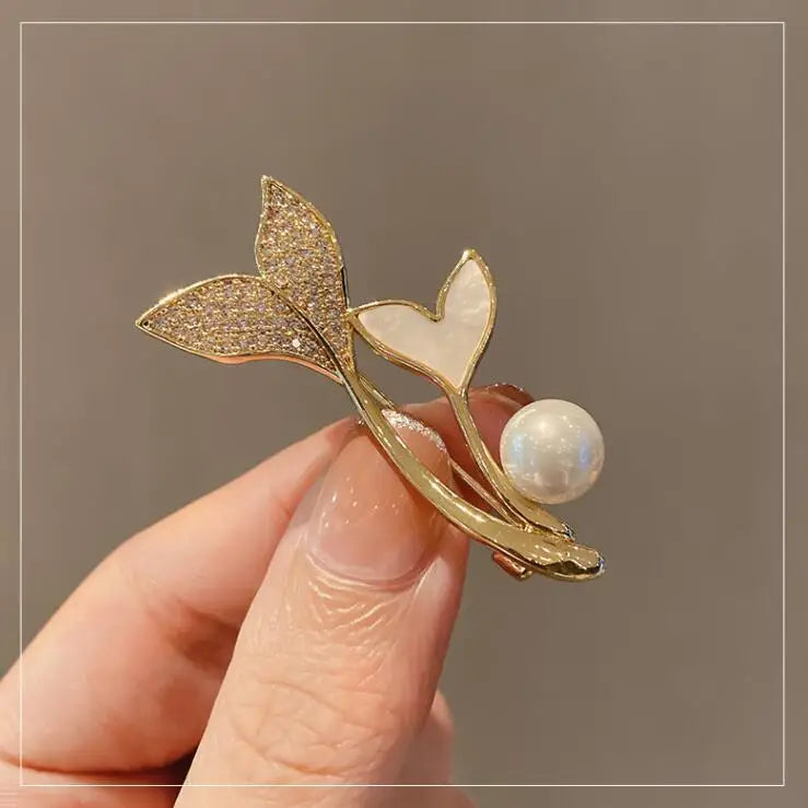 Golden Tulip Flower Imitation Pearl Brooch Shiny CZ Full Of Rhinestone Women's Brooches Metal Pins Party Badge Jewelry Gifts