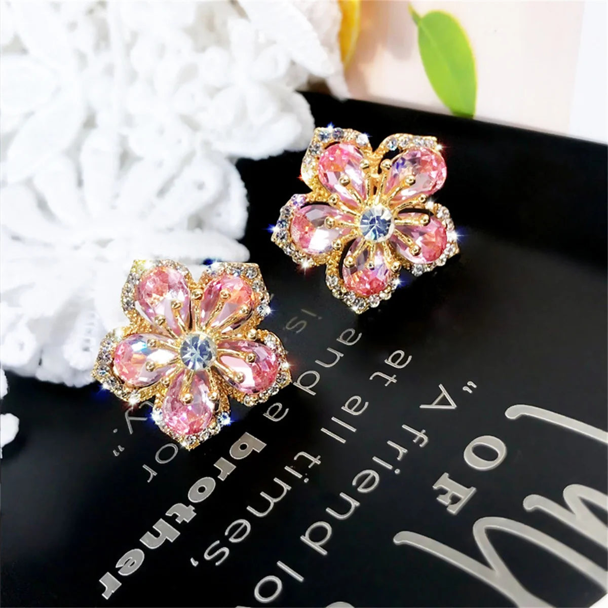 Korean Light Luxury Crystal Flower Earrings for Women Pink Sweet Cherry Blossom Zircon Earrings Girls Party Jewelry Bijoux Gifts