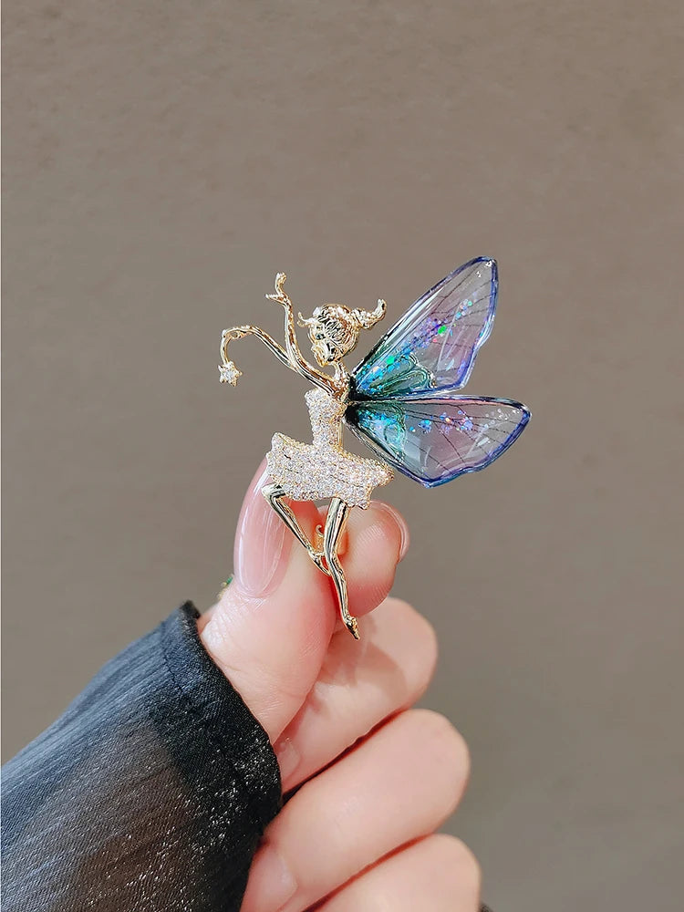 Luxury Lily Flower Brooches Women's Exquisite Crystal Bouquet Plant Corsage Pin Suit Jewelry Accessories